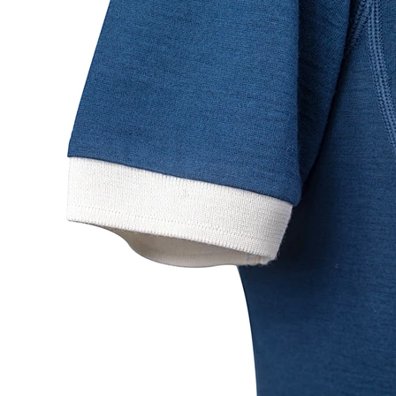 the sleeve of the Non-mulesed Australian Merino Wool