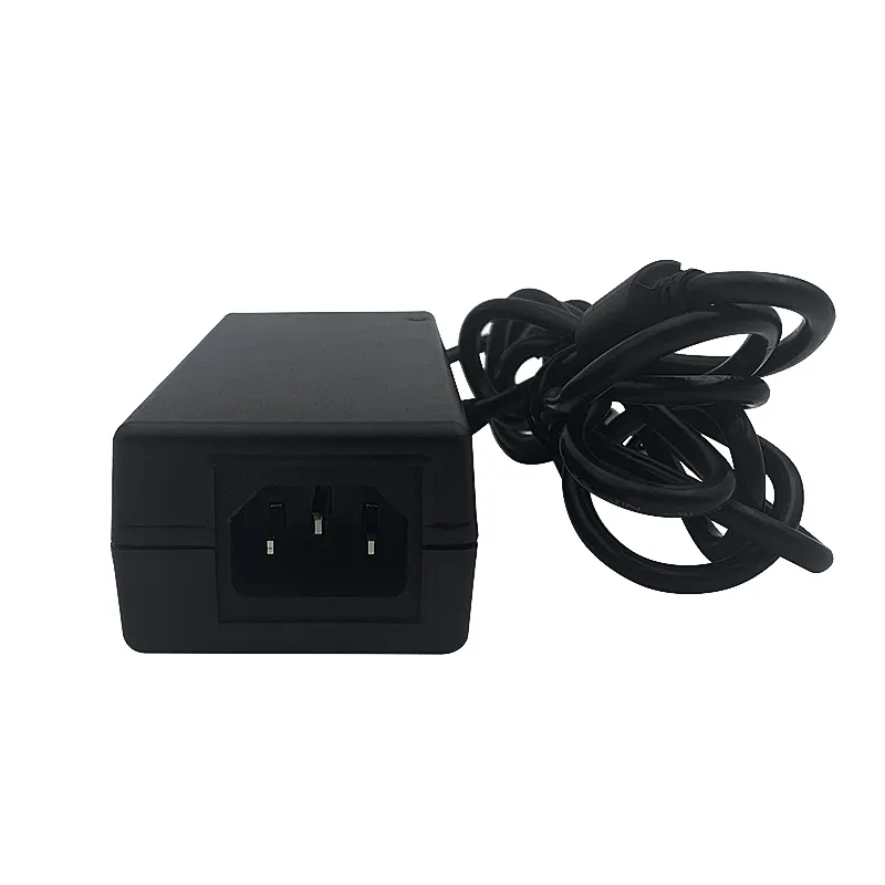 Venta al por mayor 9V1A 9V2A 12v1A Adaptador de corriente Solicitar luz LED CCTV Cámara Enrutador Fuente de alimentación de pared con buena calidad