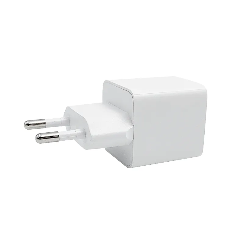 2022 Distribution Updated Quick Wall Universal 30w Gan Charger