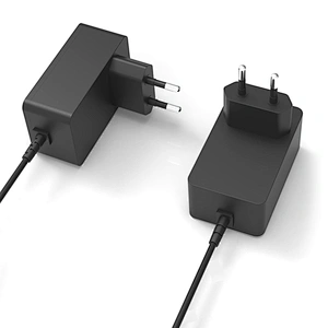 Precio de fábrica 8v 11v 13v 18v 24v 26v 0.1A 0.4A 1A 1.2A 2.0a 2.6A 10w 15w 20w 24w adaptador de corriente de buena calidad 2021