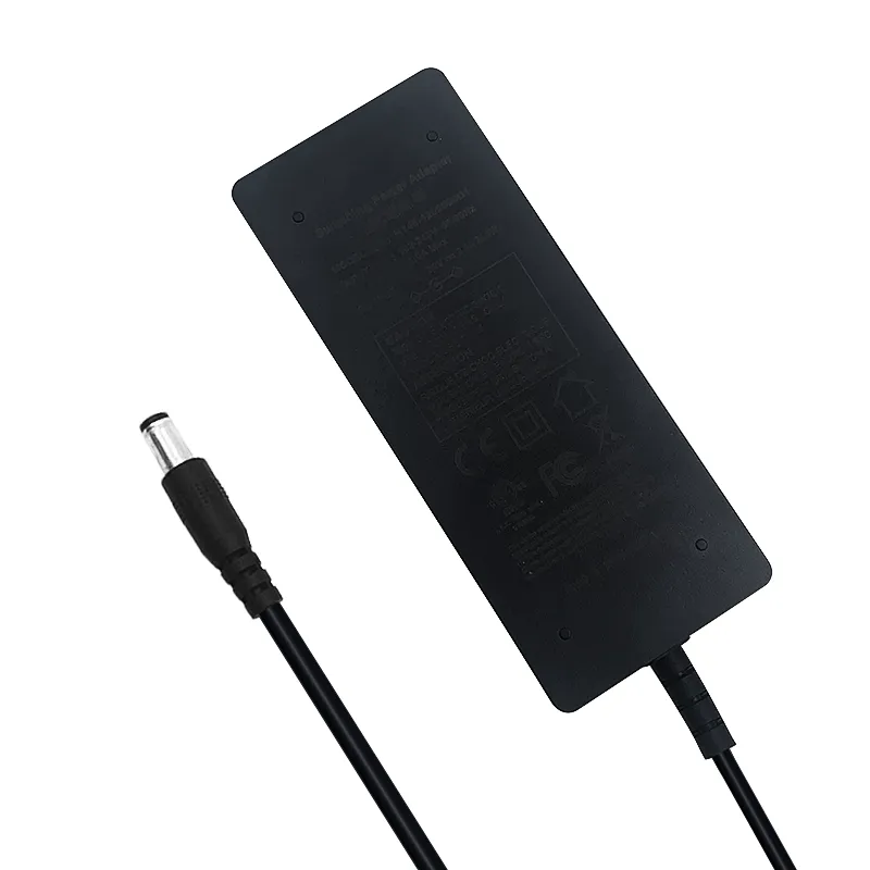 Fuente de alimentación de 45W 60W listada por UL 12V 15V 19V 19.5V 20V 2A 3A para fuente de alimentación de escritorio de tableta para computadora portátil HP DELL Asus