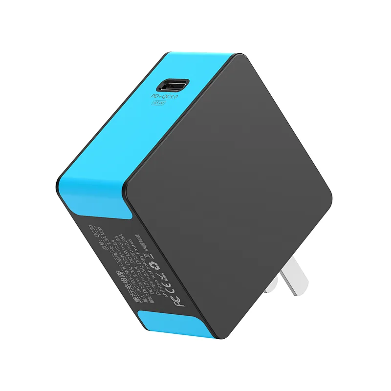 Hot selling OEM travel PD3.0+QC3.0 high efficient fast charger 45w USB  mobile phone adapter for home