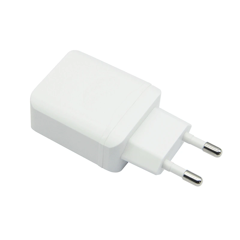 2022 High quality customized materials QC3.0 usb c adapter pd fast charger for phone tablet