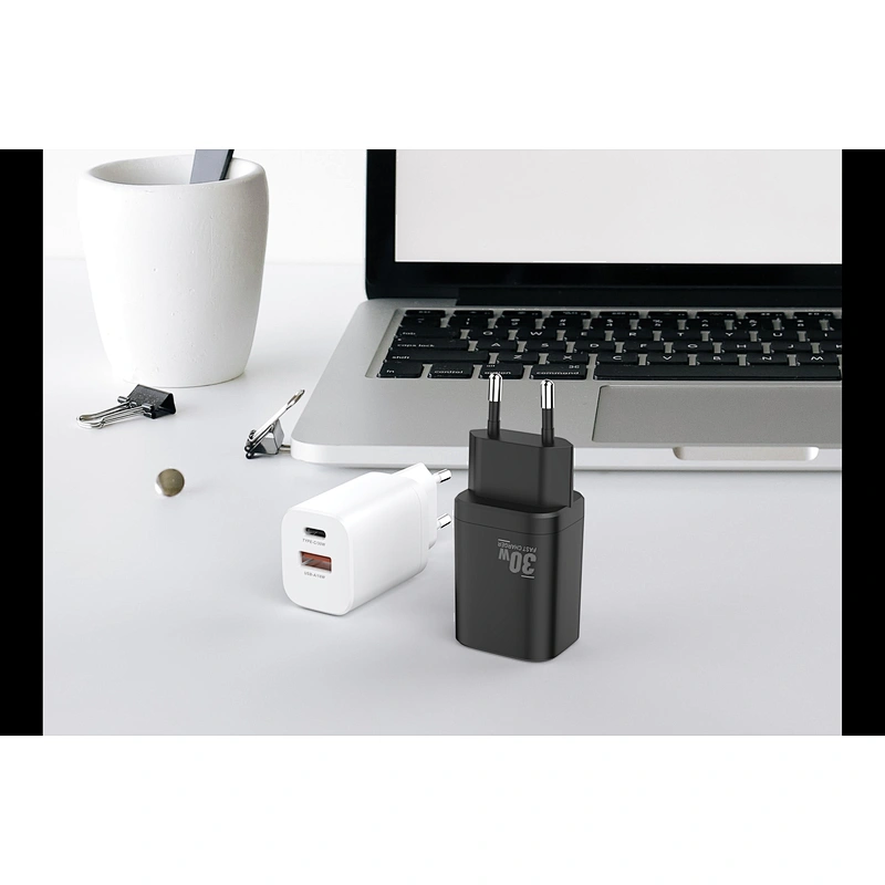 Traveling Rapid  Super equipment for Electronics accessories OEM/ODM LOGO for iphone fast charging