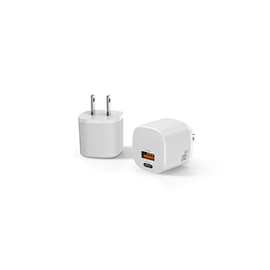 2022 Travel Phone Charger  Constant voltage current Type c and Usb-c Wall power adapter Gan 20W For Phone