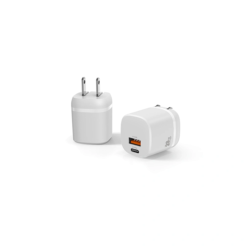 2022 Travel Phone Charger  Constant voltage current Type c and Usb-c Wall power adapter Gan 20W For Phone