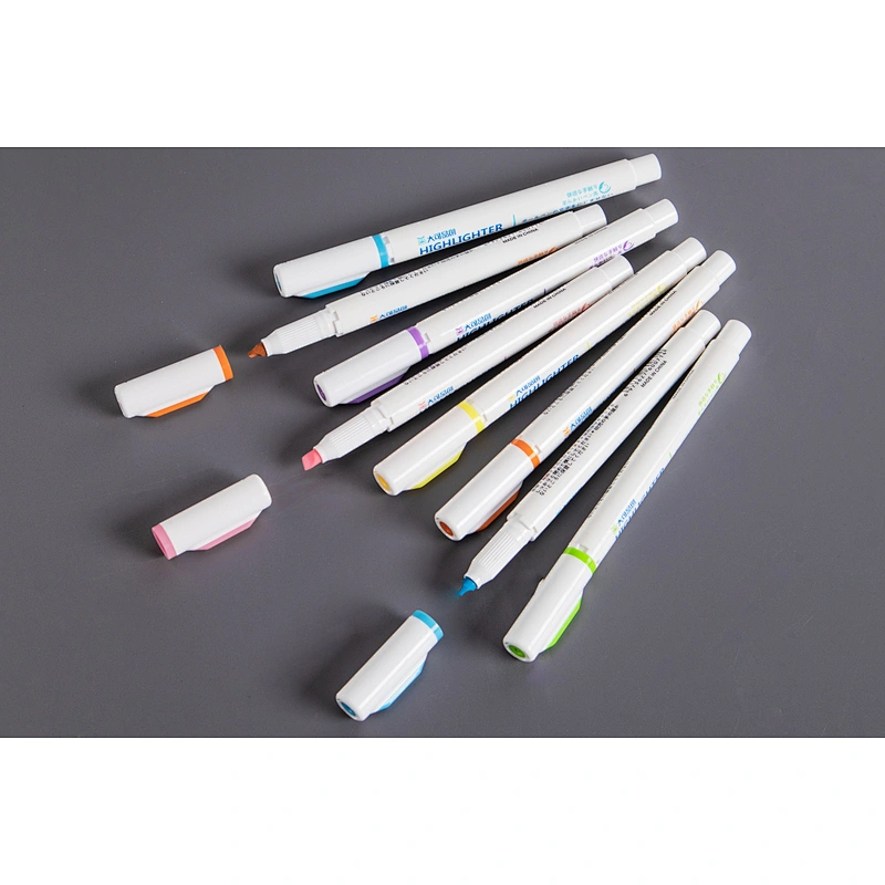 Soft chisel tip highlight marker