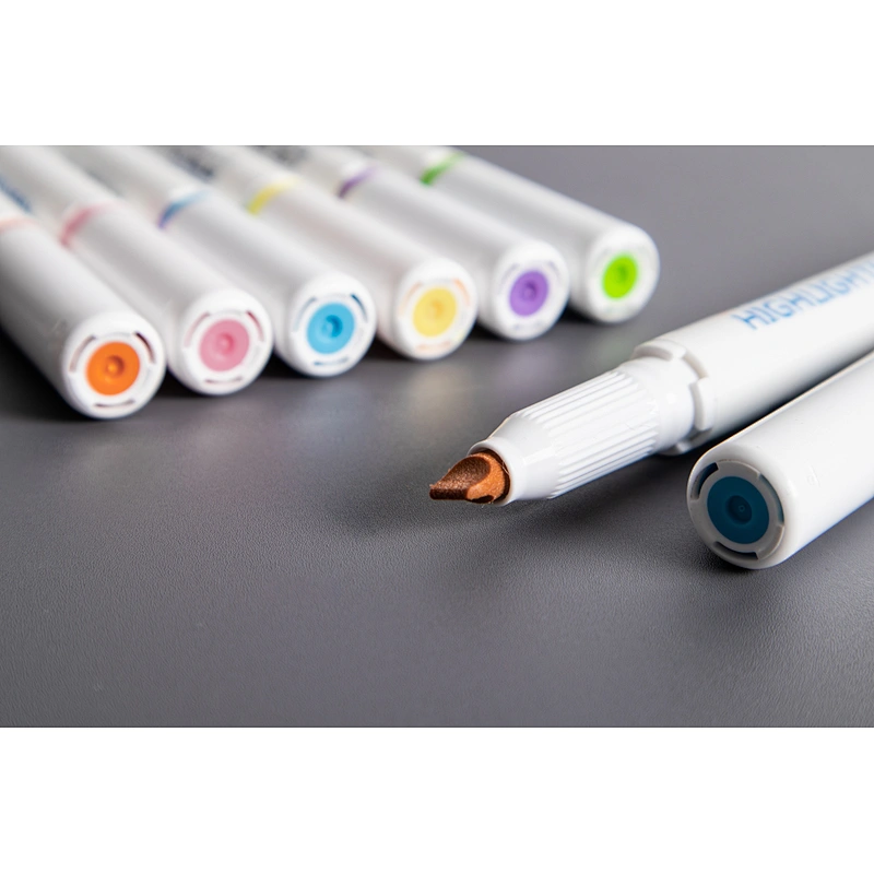 Soft chisel tip highlight marker