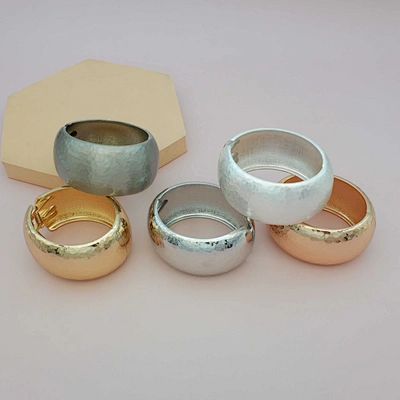 Brazalete clásico
