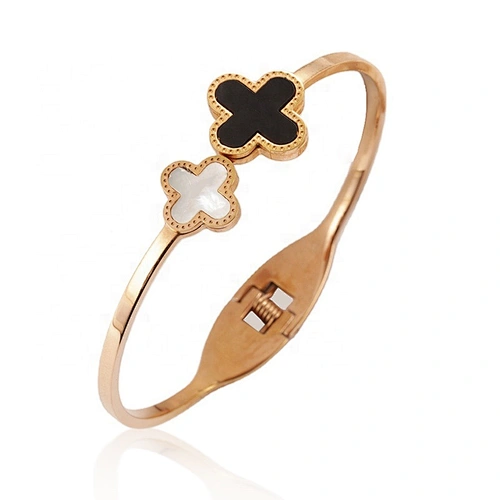 pulsera de trébol de 4 hojas