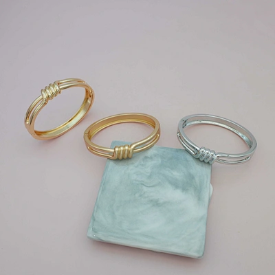 Opening Diamond-studded Bracelet