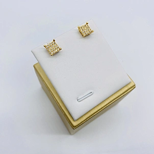 Brilliant Zirconia Stud Earrings