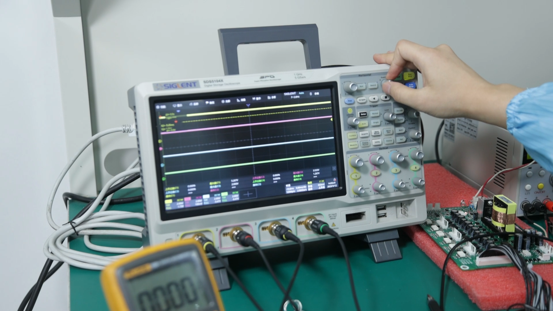 mppt solar water pump controller testing lab