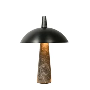 Arc metal lampshade table lamp
