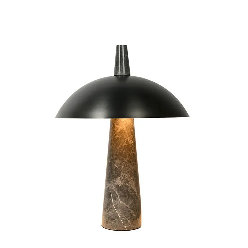Arc metal lampshade table lamp