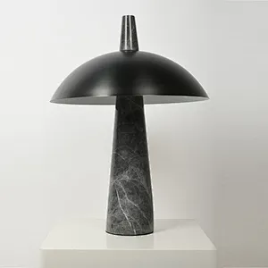 Arc metal lampshade table lamp