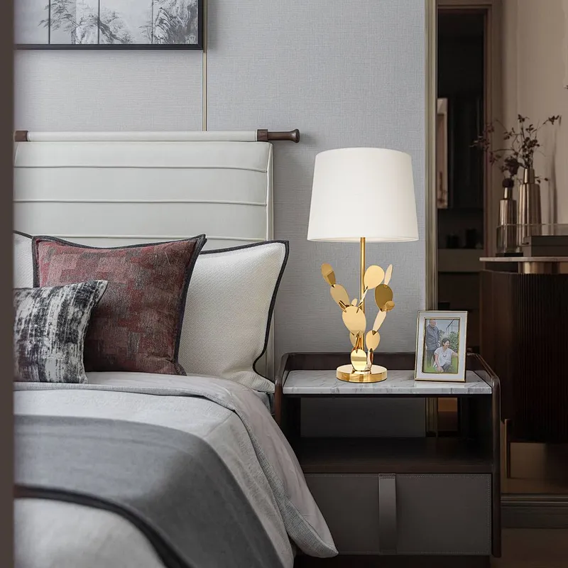 Modern style cactus stainless steel fabric lampshade bedside table lamp for living room bedroom