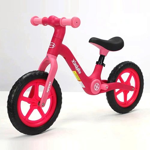 Factory wholesale direct selling cheap and fine children's balance car nylon frame balance car suitable for children aged 3-6