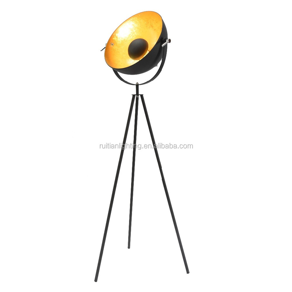 Vintage tripod stand light