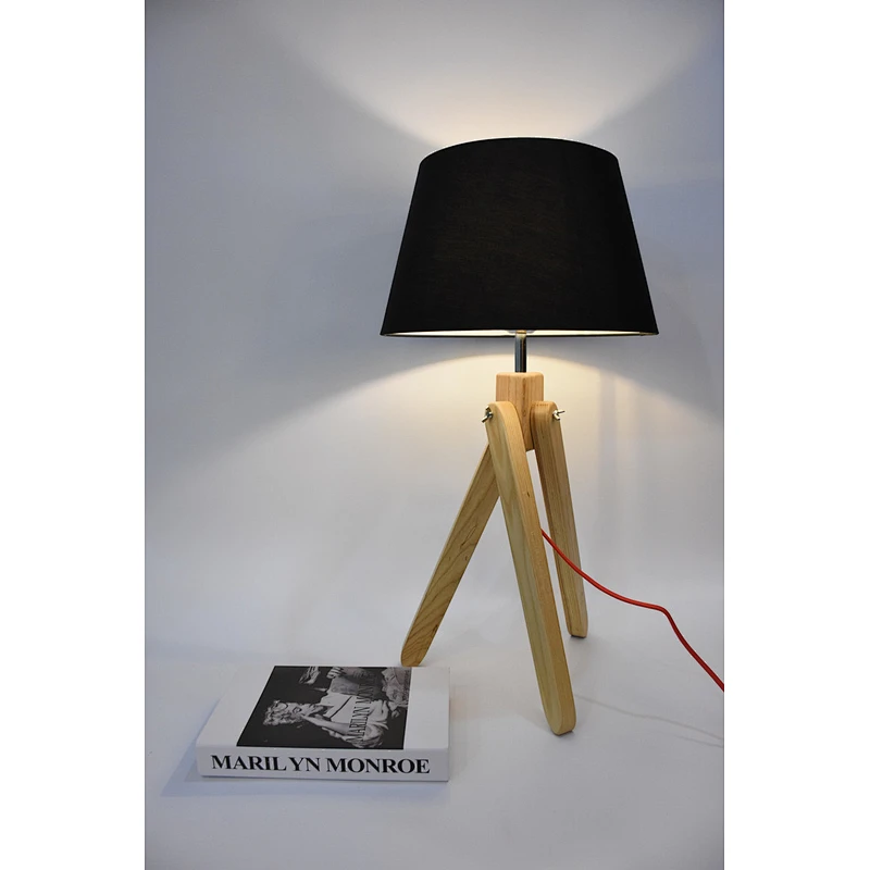 Hot Simple and unique design table lamps with wood three feet tripod table desk light