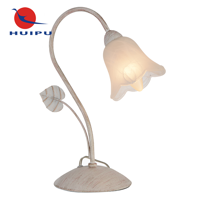 American style flower shape glass shade elegant classic floral table lamp