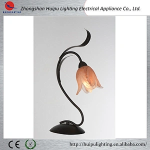 Wholesale beautiful flower decorative table lamp with leaf