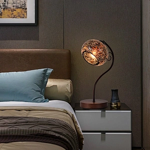2022 beautiful characteristic fancy glass table lamp