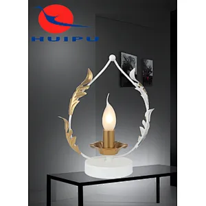 European traditional characteristics of light luxury table lamp