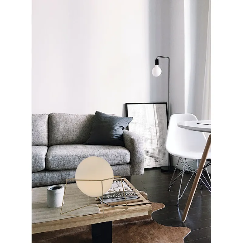 Nordic characteristic modern white glass table lamp