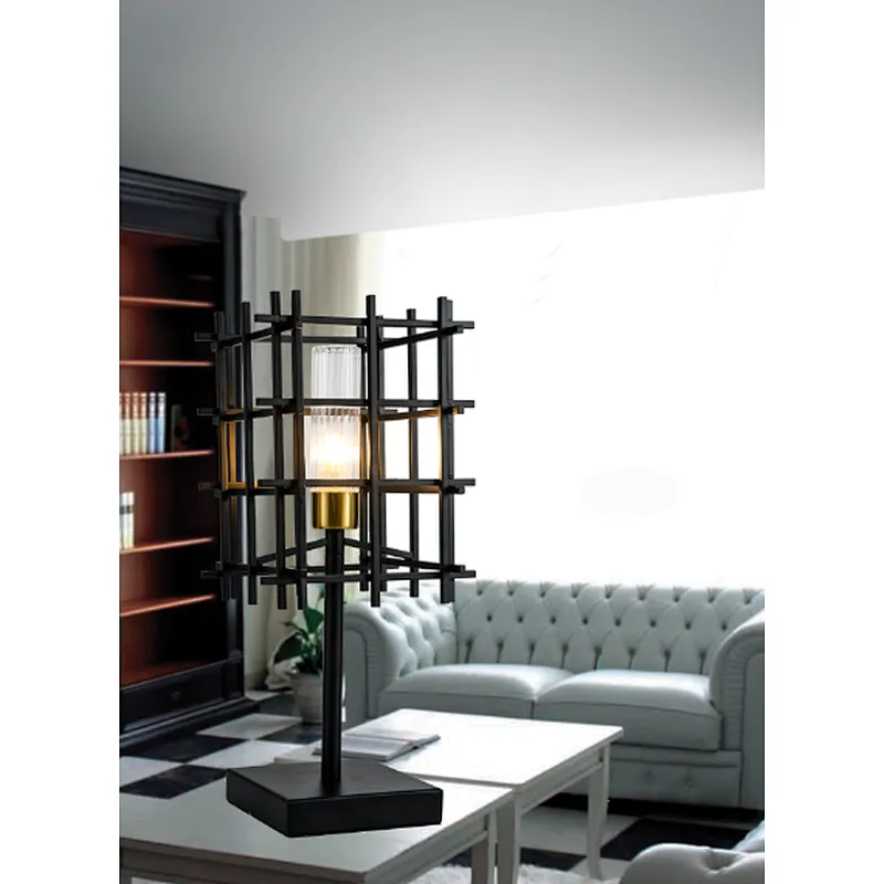 Northern Europe modern iron art black table lamp