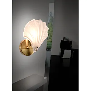 2023 French luxury frosted shell wall lamp new design modern style wall lights