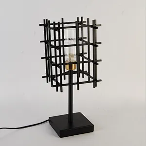 Northern Europe modern iron art black table lamp