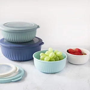 8 Piece Nesting Plastic Mixing Salad Bowl Set with Lids