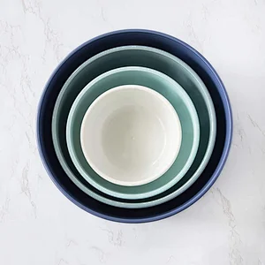 8 Piece Nesting Plastic Mixing Salad Bowl Set with Lids