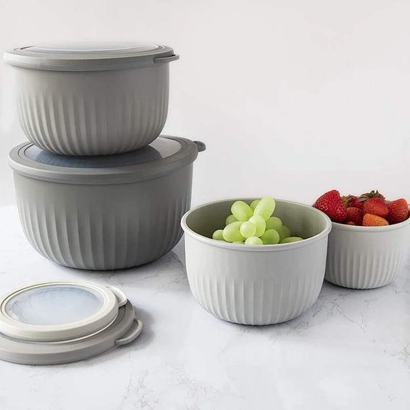 8 Piece Nesting Plastic Mixing Bowl Set with Lids