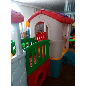 kindergarten school slide and swing set for kids for fun