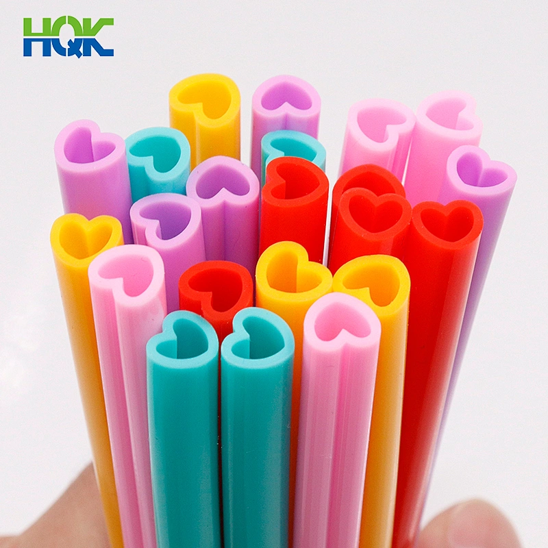 Tube en silicone transparent de haute qualité en forme de coeur tube en silicone de qualité alimentaire résistant à la chaleur et à haute température