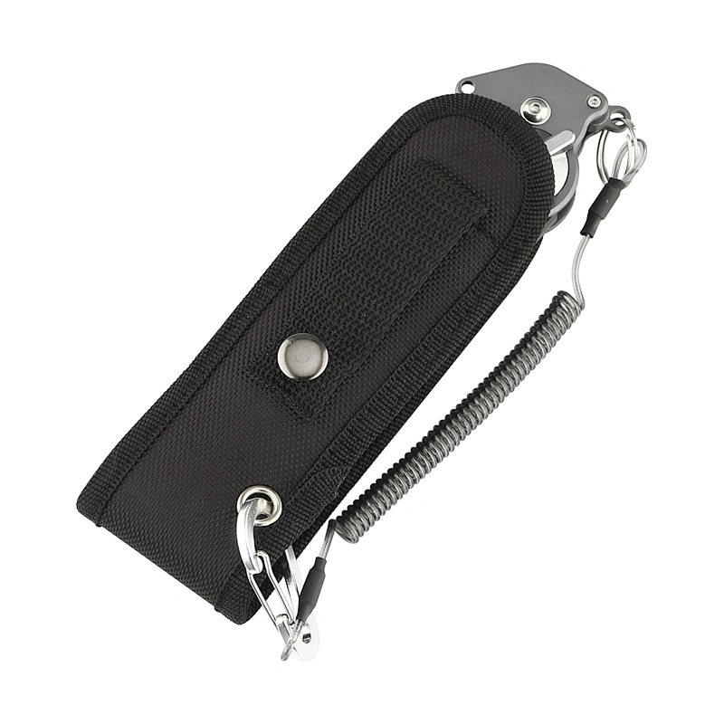 Multifunctional collaspsible fishing lip grip