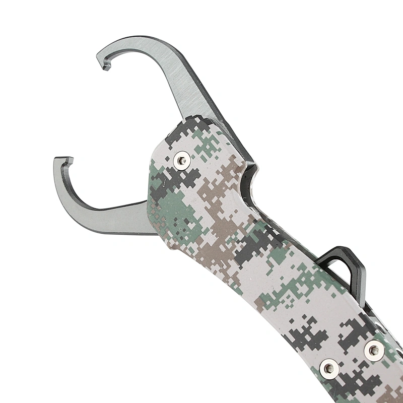 Multifunctional collaspsible fishing lip grip