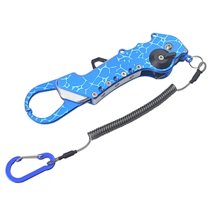 Multifunctional collaspsiable fishing lip grip