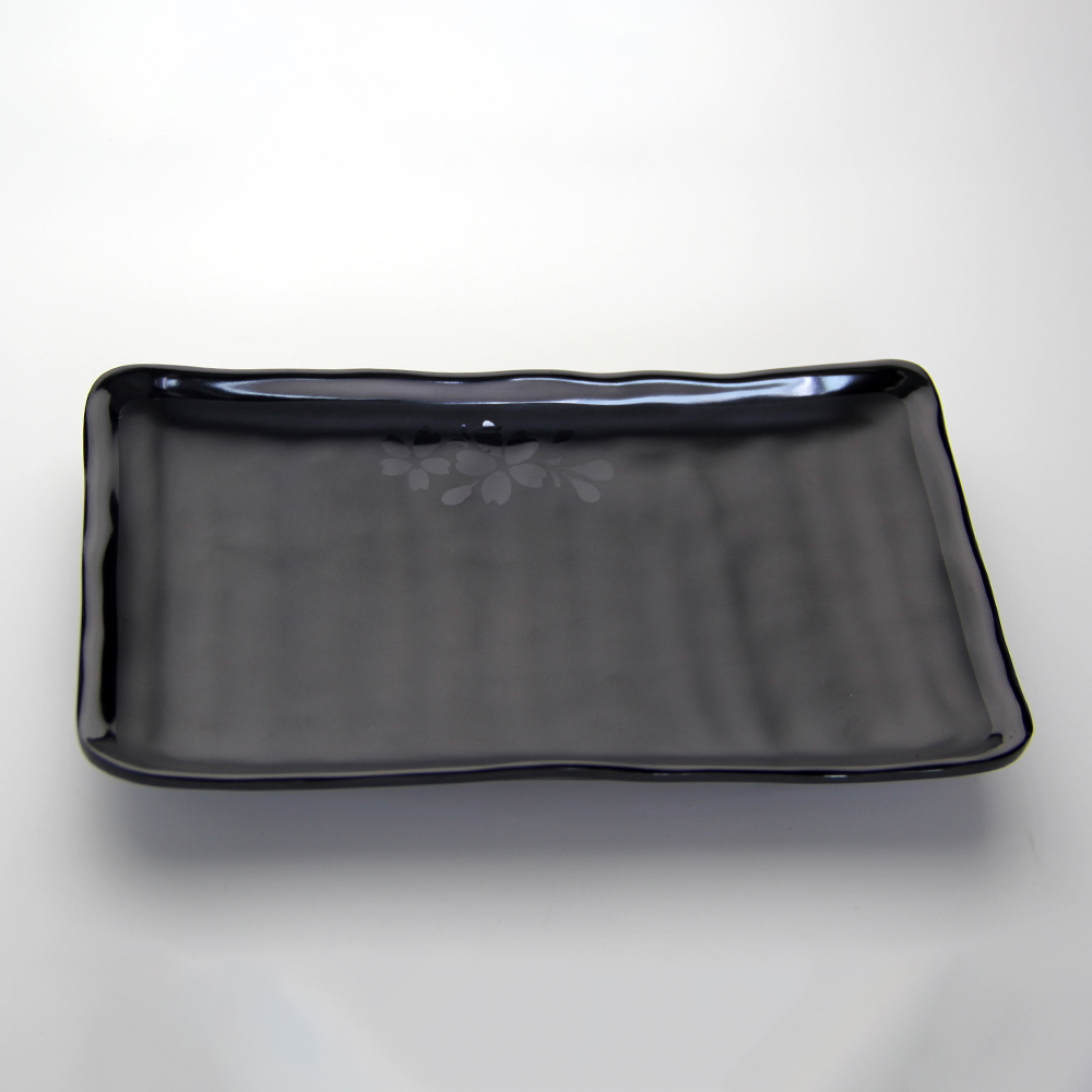black melamine plates