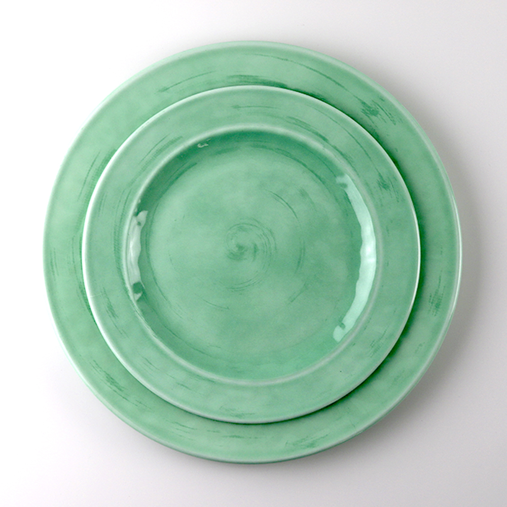 outdoor dinnerware set