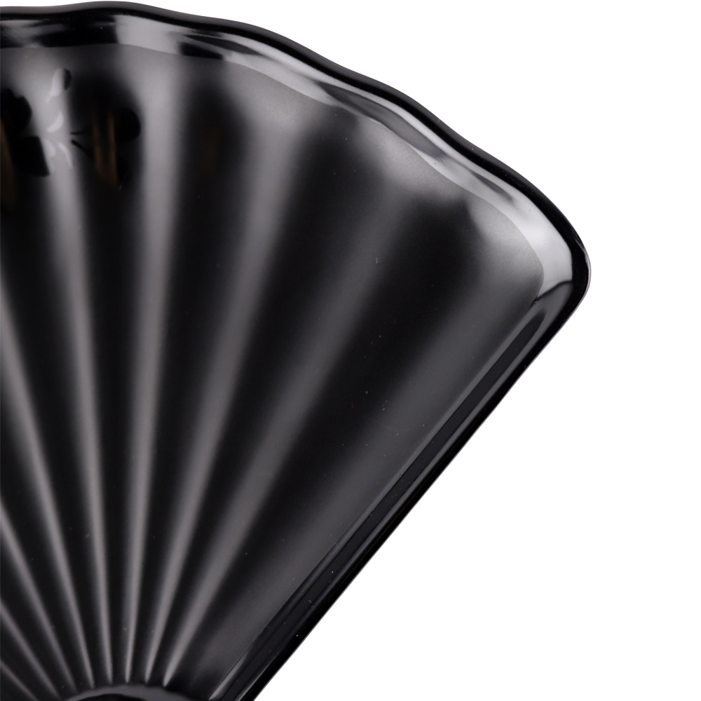 black sushi plates