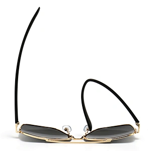 Retro Sunglasses for Ladies Double Bridges Square Frame Sunglasses