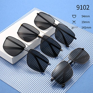 Aviator Sunglasses for Men UV400 Protection Retro Style Sunglasses