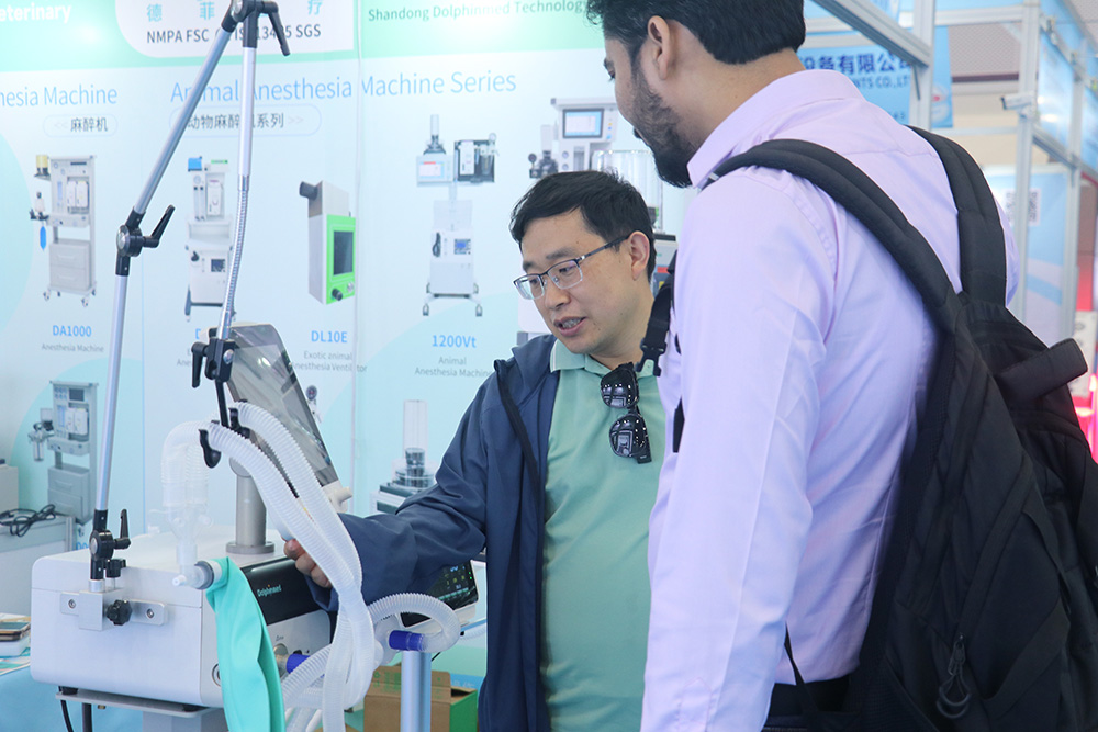  ICU ventilators, anesthesia machines