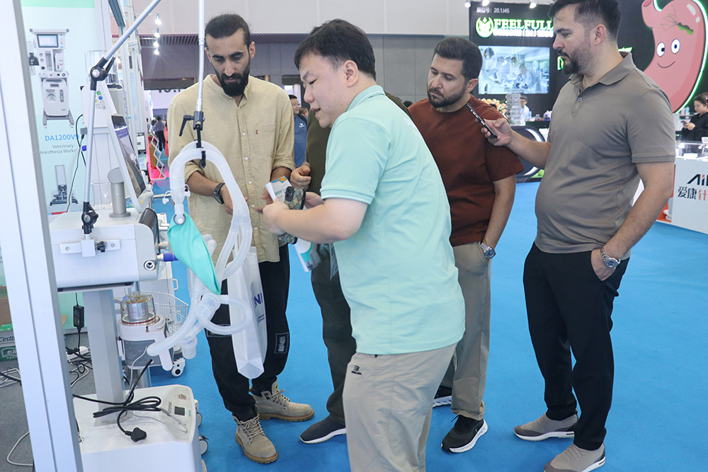  ICU ventilators, anesthesia machines