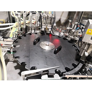 ALF3 Rotary-Type Liquid Filling, Plugging And Capping Monobloc