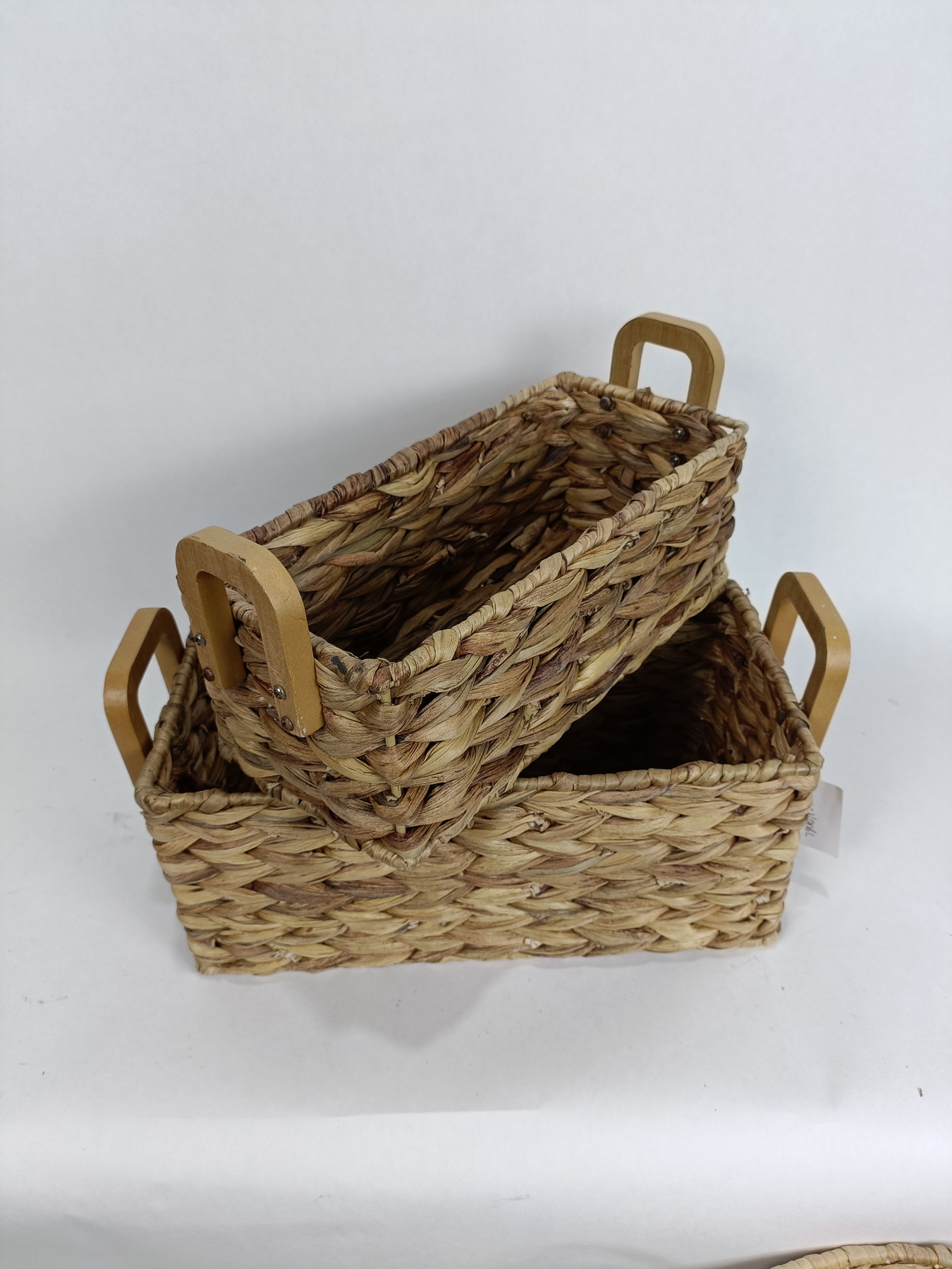 Water hyacinth basket
