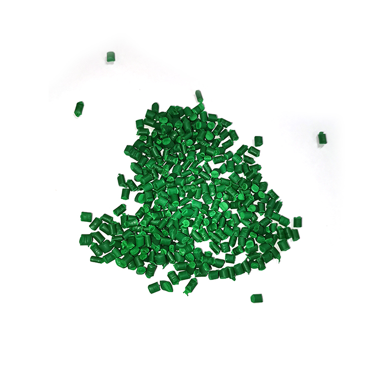 Deep green masterbatch